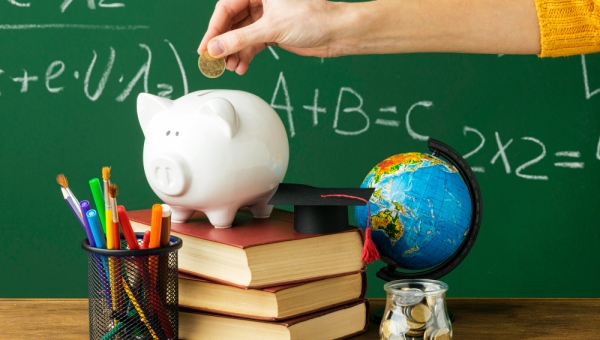 Meu filho(a) completou 18 anos. A pensão termina automaticamente?